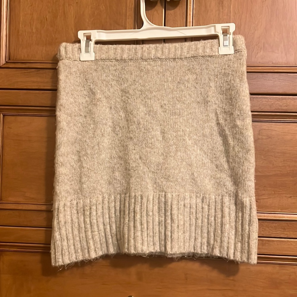 Knit skirt